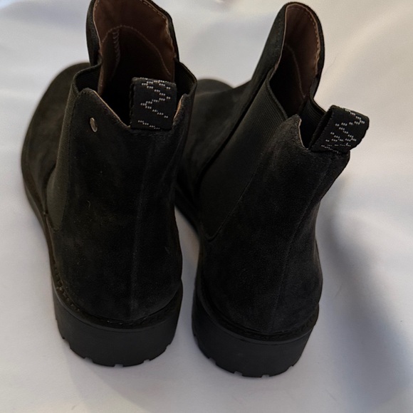 MATT AND NAT BLACK CHELSEA BOOTS - Picture 9 of 10